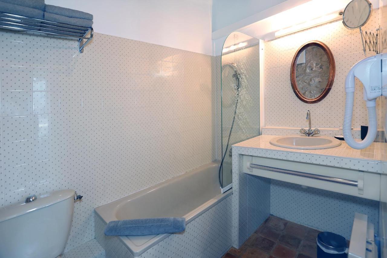 Le Cheval Blanc Bed & Breakfast La Bastide-des-Jourdans Bagian luar foto