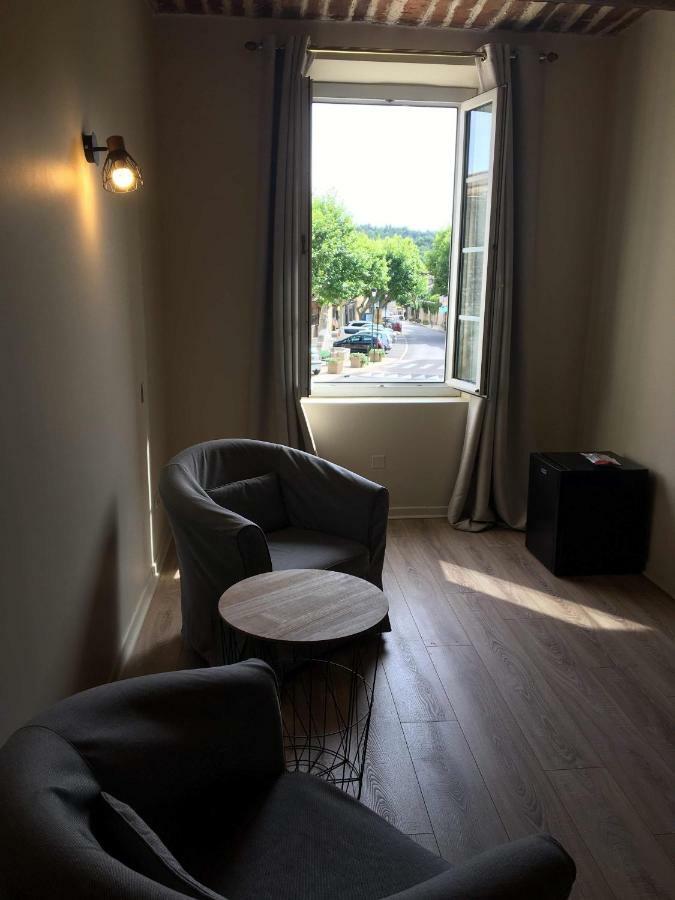 Le Cheval Blanc Bed & Breakfast La Bastide-des-Jourdans Bagian luar foto