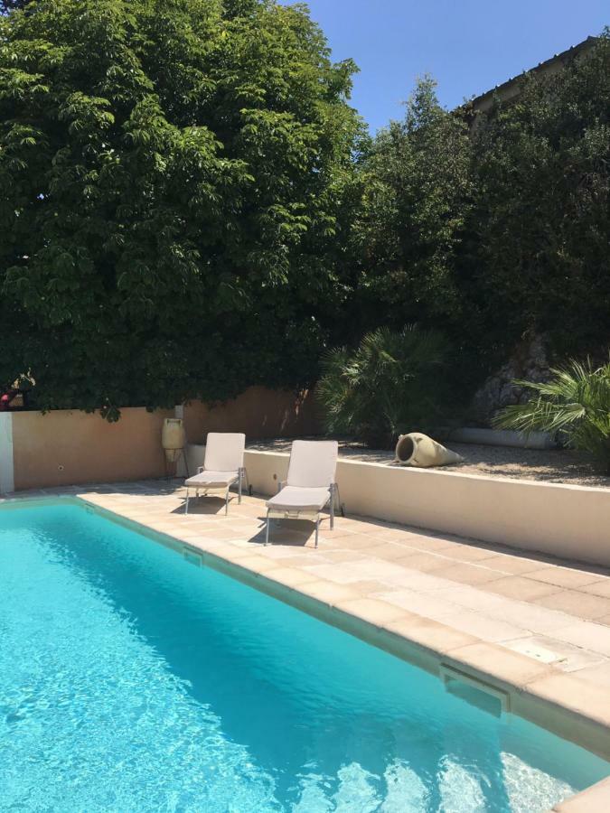 Le Cheval Blanc Bed & Breakfast La Bastide-des-Jourdans Bagian luar foto
